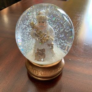 Snow globe